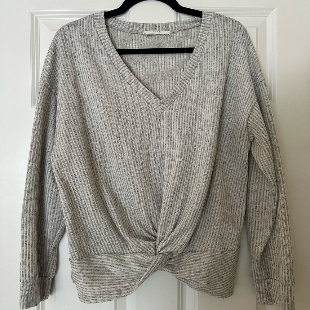 NWOT* Lush Gray Front Twist Knit Sweater- Size XL